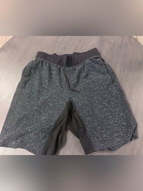 Lululemon Mens Black Speckled Drawstring Athletic Shorts